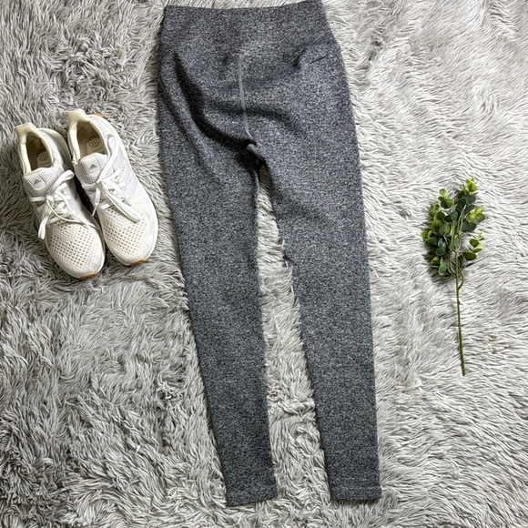 Spiritual gangster black love seamless Ribbed High-Waisted Leggings size m/l - Picture 4 of 5